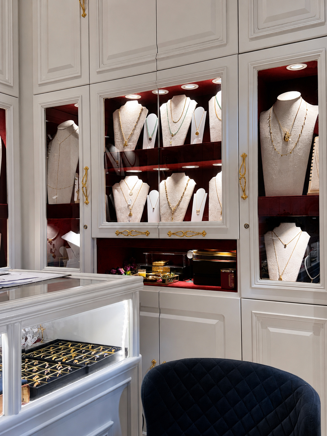 Inside GHAYA Jewelry boutique in Hawalli